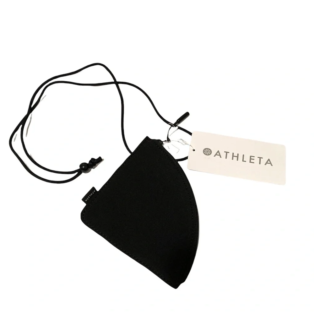 Athleta Face Mask Carrier Gym Wallet Pouch NWT